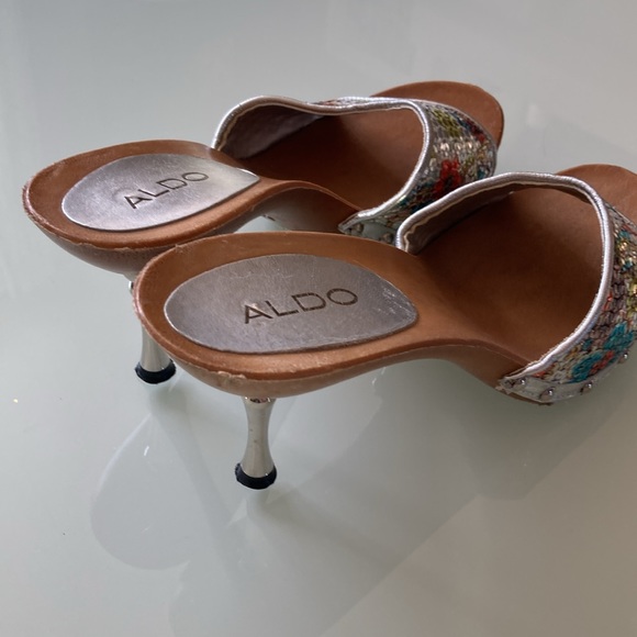 EUC - Aldo sequin open toe sandals. Size 39/8. Made in Italy. - Picture 3 of 4